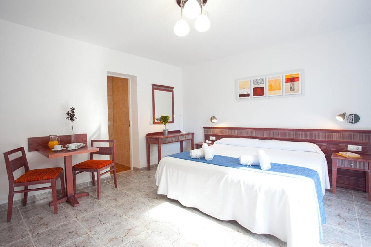 Apartamentos Cala Murada Tennis المظهر الخارجي الصورة