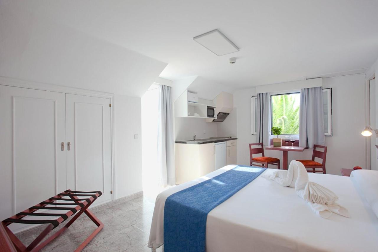 Apartamentos Cala Murada Tennis المظهر الخارجي الصورة